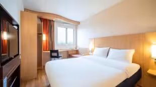 B&B HOTEL Amiens Centre Cathédrale