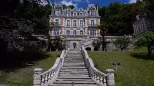 Art Hotel Tours