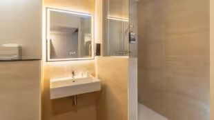Sure Hotel by Best Western Caen Mémorial