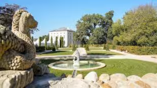 CHATEAU DE LONGPRE