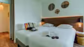 9GIENS CHAMBRE RENOVEE 1