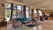 4-Lobby