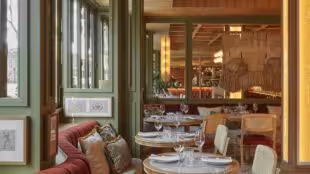 Vesper - Restaurant & Cocktail Bar
