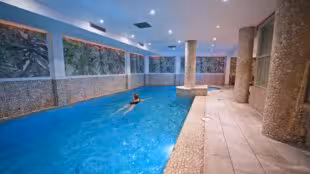 Piscine intérieure