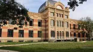 Le CHÂTEAU-une cité ETIC