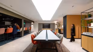 Verso-Salle de réunion