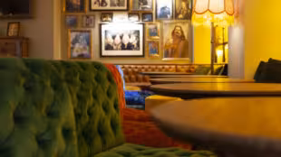 New Rose Cocktail Bar