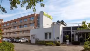 B&B Cergy Port****