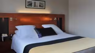 Mercure Maurepas Saint-Quentin
