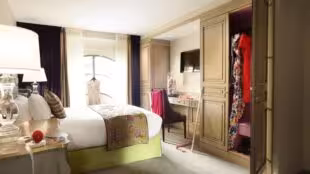 La Maison Favart****