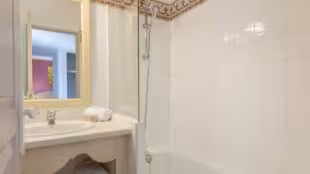 Les rives de Cannes salle de bain