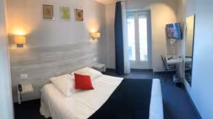 Brit Hotel Grenoble Suisse et Bordeaux ***
