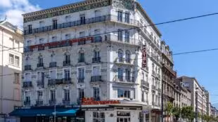 Brit Hotel Grenoble Suisse et Bordeaux ***