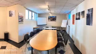 Brit Hotel Grenoble Suisse et Bordeaux ***-Salle de séminaire