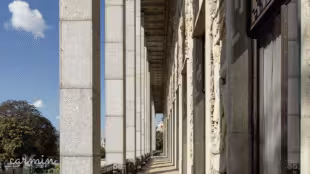 Palais de la Porte Dorée-Le Péristyle