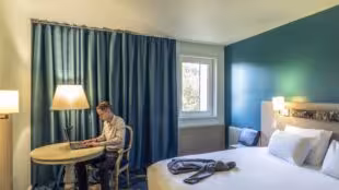 Mercure Le Coudray Montceaux Parc du Coudray
