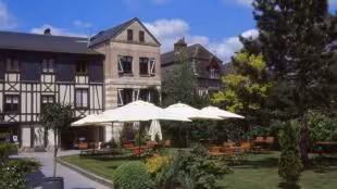 Hôtel La Licorne ****-Jardin