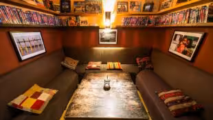 petit salon bibliotheque - 6/8 personnes