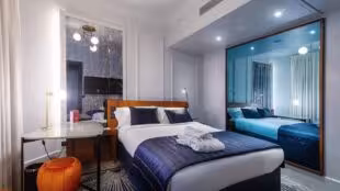 M Social Paris - Alcove Room