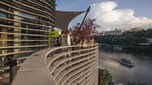 Rooftop 52 0216