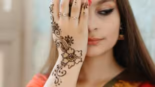 Tatouage henné traditionnel - Tatouage henné traditionnel