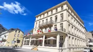 ROYAL LUCHON