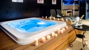 Grand Hôtel Gallia & Londres Bike & NUXE Spa