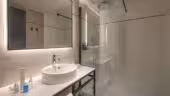 Salle de bain chambre supérieure
