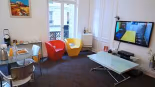 salle-retour-clients-pour-focus-group-10508-500x500