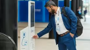 Bornes de recharge de smartphone