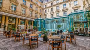 parvw-summer-terrace-8069-hor-clsc