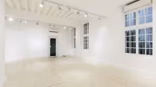 MR AGENCY - Galerie MR137