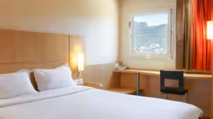 B&B HOTEL Marseille La Valentine Porte d'Aubagne