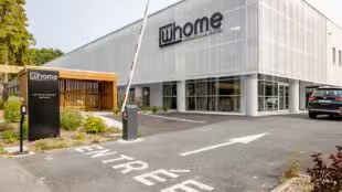 whome