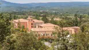 Village Le Rouret en Ardèche-Pierre & Vacances