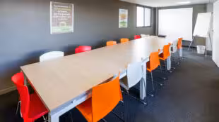 Clermont Business Box