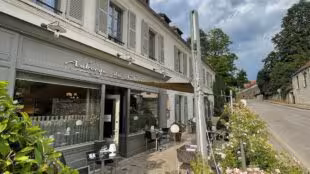 Restaurant - Hôtel - Caviste -Auberge du Chasseur