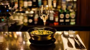 Club 13 Restaurant / Projection