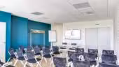 Salle-5-en-format-conférence