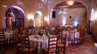 Domaine de La Chapelle Saint Bacchi : Salle de Réception Mariage aix en Provence