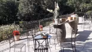 Domaine de La Chapelle Saint Bacchi : Salle de Réception Mariage aix en Provence