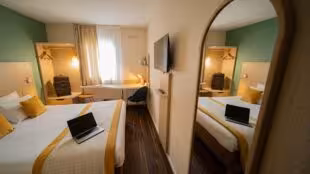 Hôtel Kyriad Lyon Bron Eurexpo Le Cottage