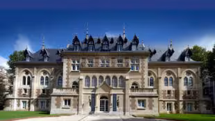 chateau
