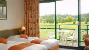 Logis/ Contact Hôtel Golf Hotel Colvert