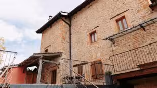 COUR DOREE