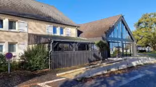 Hôtel Restaurant Kyriad Laval