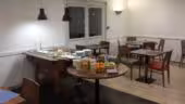 Hôtel Restaurant Kyriad Laval
