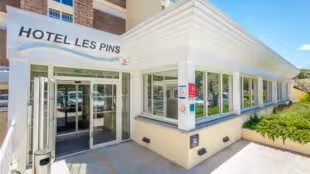 Logis Hôtel Operalia les pins