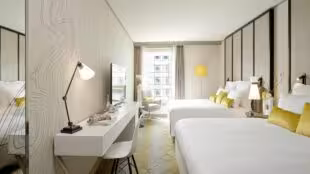 Renaissance Paris La Defense Hotel
