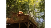 Là-Haut, cabanes perchées